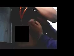 在壁炉附近的热肛交