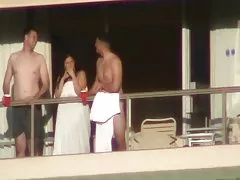 俄罗斯美女Sasha Rose周末与一位身材苗条的运动员一起成群结队