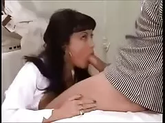 与车库里的音乐家群体性交